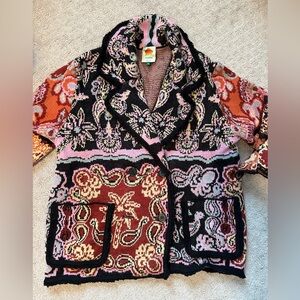 Beautiful FARM RIO SWEATER